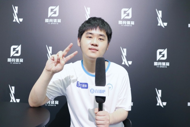 胡梅尔斯：17年前来多特时我还是个孩子，在这成长是最美好的