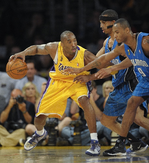 全都回来了！LPL第二赛段IG全胜晋级；T1 CEO被曝合同早已到期.