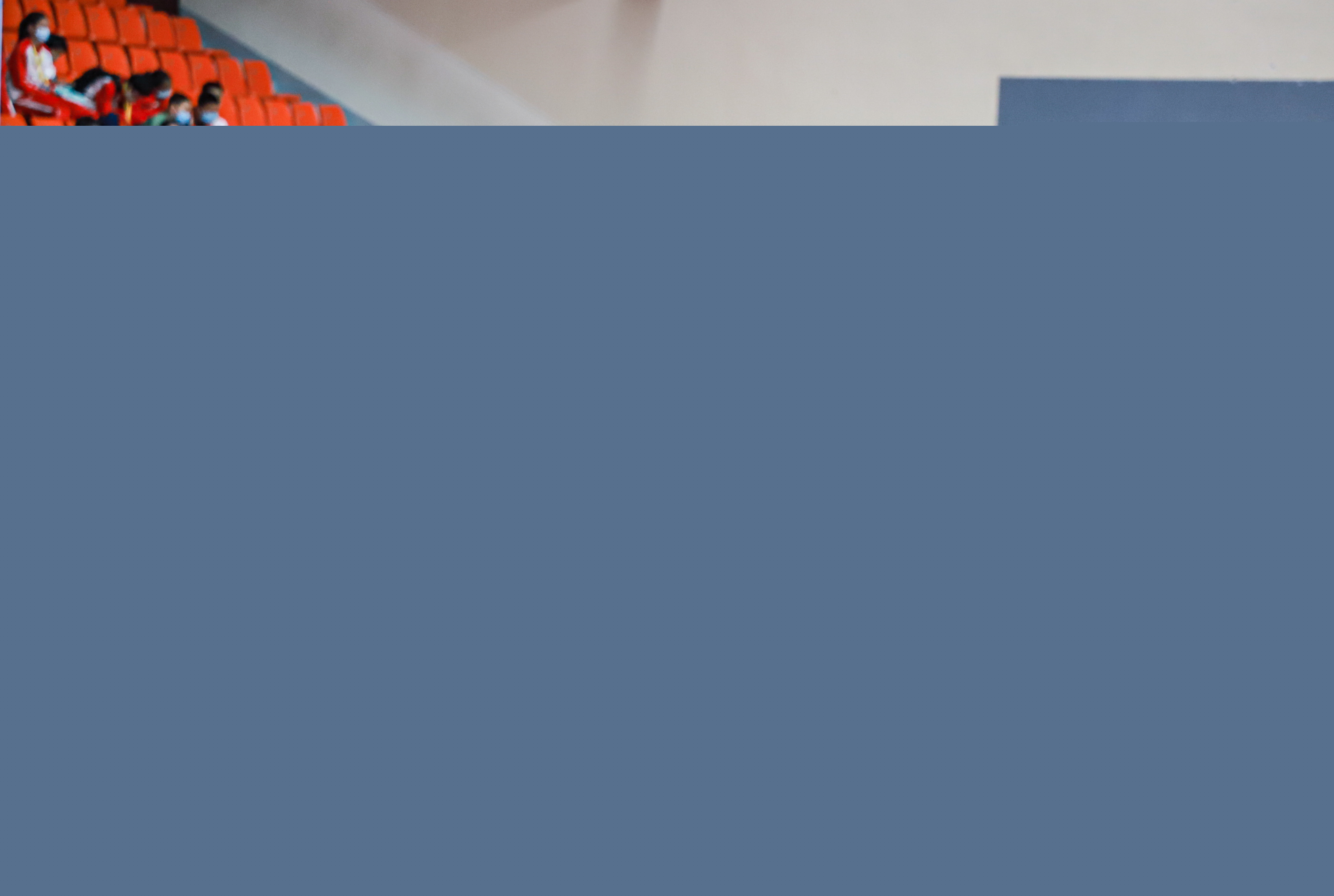 都表现得游 都表现得游